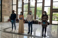 снимка 1 Младоженци си казаха "Да" със защитни маски и ръкавици (СНИМКИ)