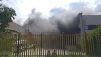 Потушен е големият пожар в складове в Пловдив