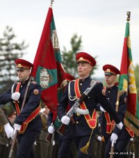 снимка 10 Парадът на храбростта във Велико Търново за Гергьовден