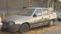 Над 4000 изоставени автомобила гният по улиците в София