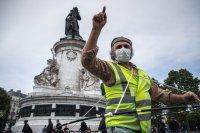 Жълтите жилетки във Франция отново излязоха на протест