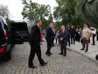 снимка 9 Почит към Христо Ботев: Президентската двойка пристигна за честванията в Калофер