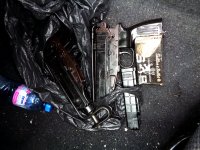 снимка 2 Акция в Добрич: Двама арестувани, иззети са автомати, пистолети, пари