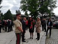 снимка 8 Почит към Христо Ботев: Президентската двойка пристигна за честванията в Калофер