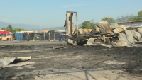 Пожар изпепели склад и камион на зеленчуковата борса в Кърналово
