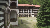 Правителството отпусна пари за манастири и църкви