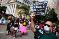 Вашингтон се готви за най-големия протест срещу расизма