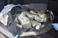 Полицията в Сливен иззе 6 кг канабис, задържа двама мъже