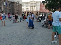 снимка 4 Протест срещу недостига на места в ясли и градини в София