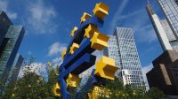 ЕЦБ: Преди еврото, България да стабилизира икономиката си