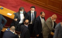 снимка 8 Парламентът отхвърли вота на недоверие към кабинета "Борисов 3"