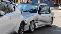 Катастрофа с три коли и трамвай в центъра на София