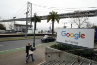  Служителите в Google ще работят дистанционно до юли 2021