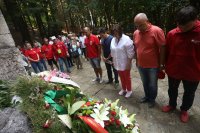 Венци на Бузлуджа по повод 129 години от учредяването на БСП