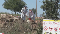 Проверяват нерегламентирано сметище със загробени пестициди край Червен бряг
