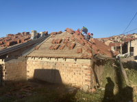 Събарят незаконни къщи в ромския квартал на Стара Загора