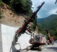 снимка 2 За улеснение на трафика: Спират ремонта на пътя до Рилския манастир заради два големи празника