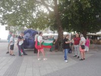снимка 3 В Пловдив протестираха с революционни песни
