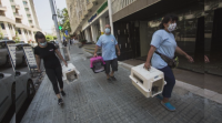 Българката Марина Иванова се грижи за бездомни животни след взрива в Бейрут