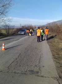 снимка 1 АПИ: Не се ремонтират здрави пътища. Обновяването на Подбалканския път и трасето за Кръстова гора е необходимо