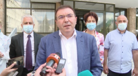 Министър Ангелов: Медицинските специалисти са обезпечени с лични предпазни средства за три месеца напред