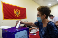Управляващи и опозиция в Черна гора с равен резултат