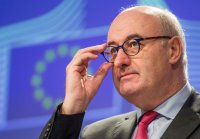 Еврокомисарят по търговия подаде оставка