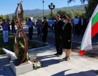Посланикът ни в Северна Македония откри паметник на загиналите българи при потъването на кораба „Илинден“