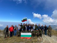 снимка 6 Цвета Караянчева почете на връх Каймакчалан паметта на загиналите български воини