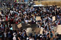 снимка 3 Гърция поиска помощ от ЕС за мигрантите от изгорелия лагер Мориа