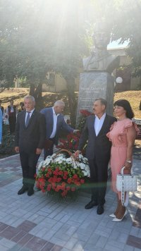 снимка 1 Откриха паметник на Хаджи Димитър в Украйна