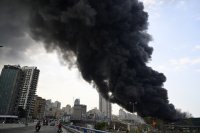 Пожар на пристанището на Бейрут