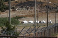 снимка 2 Гърция поиска помощ от ЕС за мигрантите от изгорелия лагер Мориа