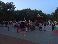 снимка 5 Поредна вечер на протест във Варна