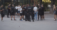 Група младежи замеряха с яйца минувачи в Пловдив
