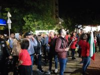 78-ма вечер на протест в София: Шествие до централата на ДПС