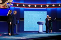 снимка 2 Първият дебат Тръмп - Байдън: Остри реплики, обиди и престрелки с водещия (СНИМКИ)