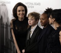 Брад Пит и Анджелина Джоли отиват на поредно дело за попечителството над децата