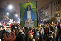 Продължват протестите срещу забраната за аборти в Полша