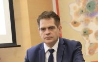 Лъчезар Борисов се самоизолира заради болен служител от икономическото министерство