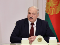 Лукашенко и синът му попаднаха в списъка със санкционирани от ЕС