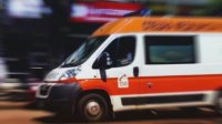 Двама загинали и трима ранени след челен удар между джип и автобус край Ботевград
