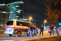 снимка 5 Стрелба в центъра на Виена близо до синагогата, има ранени (Снимки)