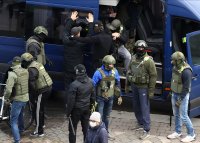 Над 800 души са арестувани при протестите в Беларус