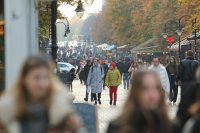 "Тренд": Близо 50% от българите смятат, че мерките срещу COVID-19 са достатъчни