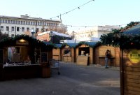 снимка 1 Без маси и консумация на място на Коледните базари в София