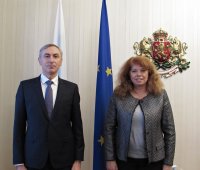 Илияна Йотова и молдовският посланик обсъдиха перспективите пред българската общност в Молдова