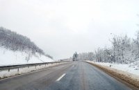 снимка 2 Сняг вали в областите Ловеч, Плевен, Стара Загора и Търговище