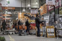 Магазините в Австрия отварят