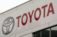 Заради новия щам "Тойота" затваря заводите си във Франция и Великобритания